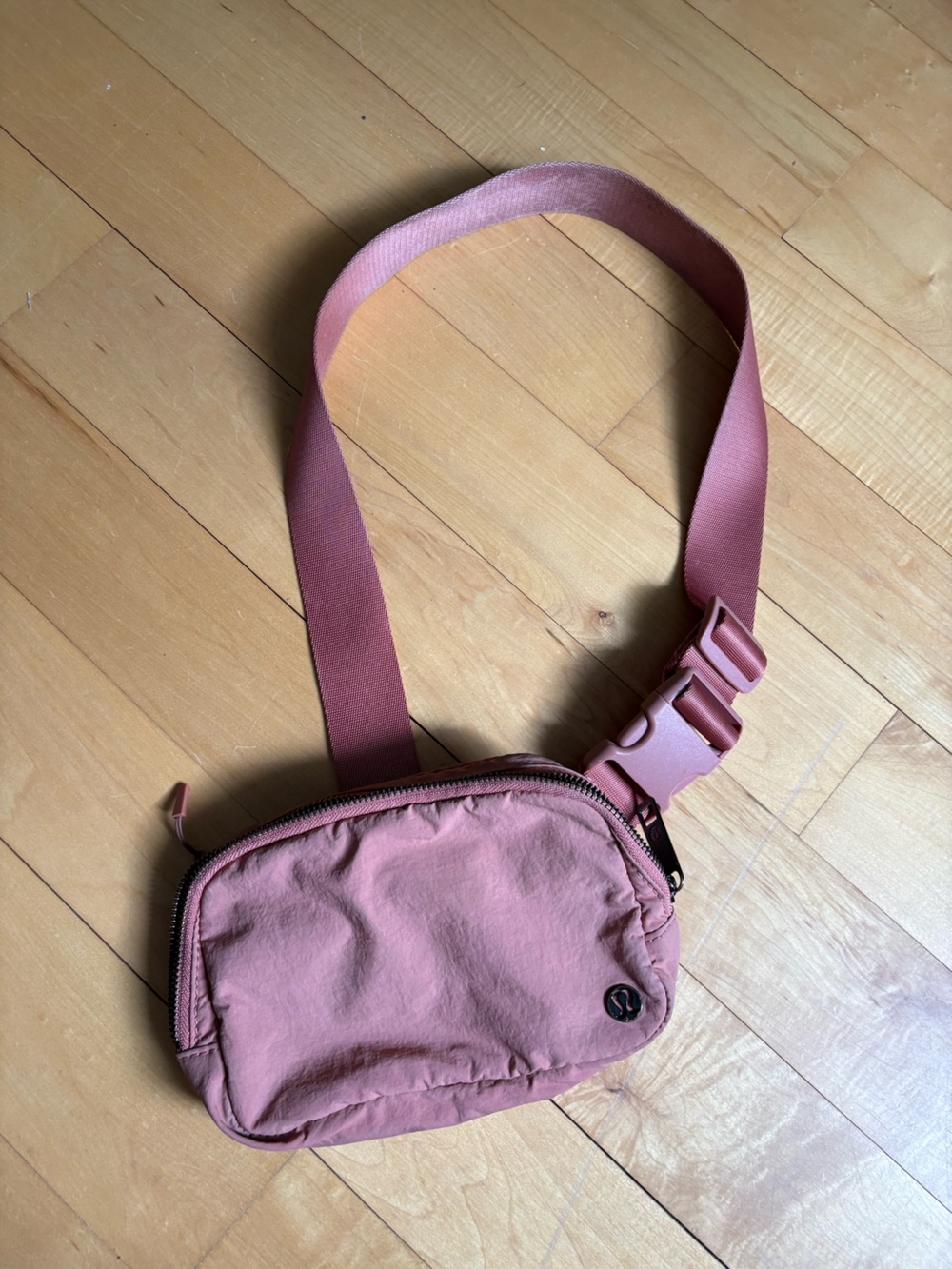 Lululemon Coral 1L Belt Bag